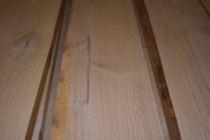 L- Knotty Alder C